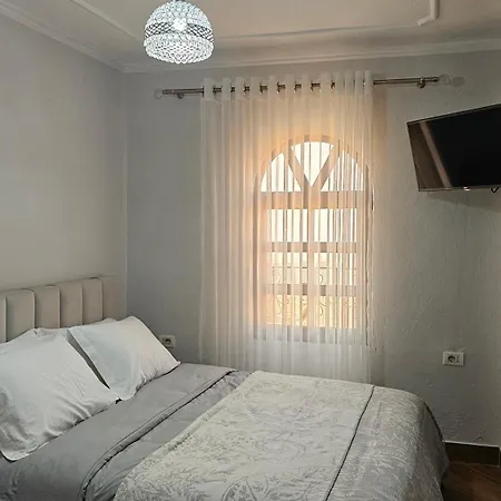 Willa Guri Imperium Krujë